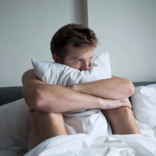 Η σιωπή των ανθρώπων και η απουσία της επιθυμίας